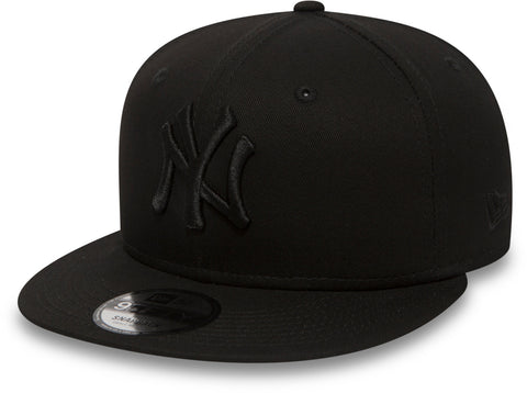 New York Yankees New Era 9Fifty MLB Team All Black Snapback Baseball Cap