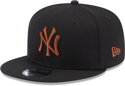 New York Yankees New Era 9Fifty League Essential Black Snapback Baseball Cap - lovemycap