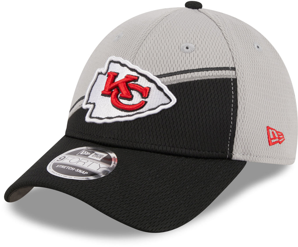 Kansas City Chiefs NFL 2023 Sideline New Era 9Forty Stretch Snap Grey Team Cap - lovemycap