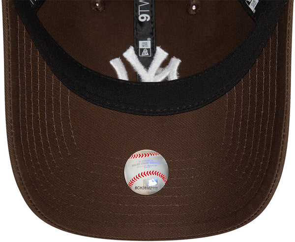New York Yankees New Era 9Twenty League Essential Walnut Baseball Cap - lovemycap