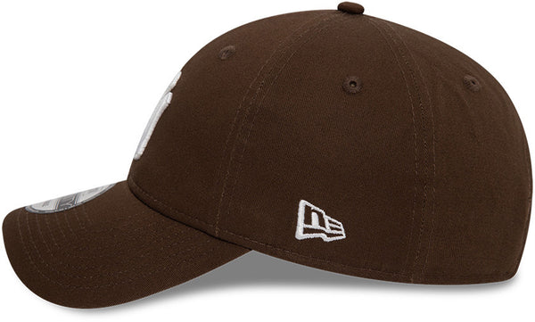 New York Yankees New Era 9Twenty League Essential Walnut Baseball Cap - lovemycap