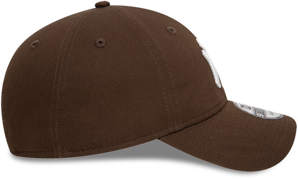 New York Yankees New Era 9Twenty League Essential Walnut Baseball Cap - lovemycap