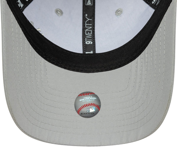 Gorra Vespa New Era 9Forty oversize Wordmark negra