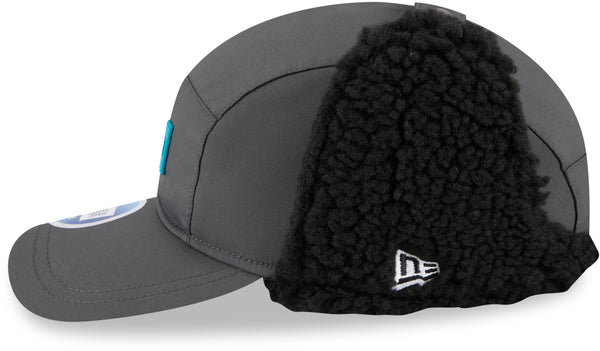 Gorra del equipo Baltimore Ravens NFL 2023 Sideline New Era 9Forty Stretch Snap gris