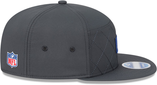 Gorra del equipo Baltimore Ravens NFL 2023 Sideline New Era 9Forty Stretch Snap gris