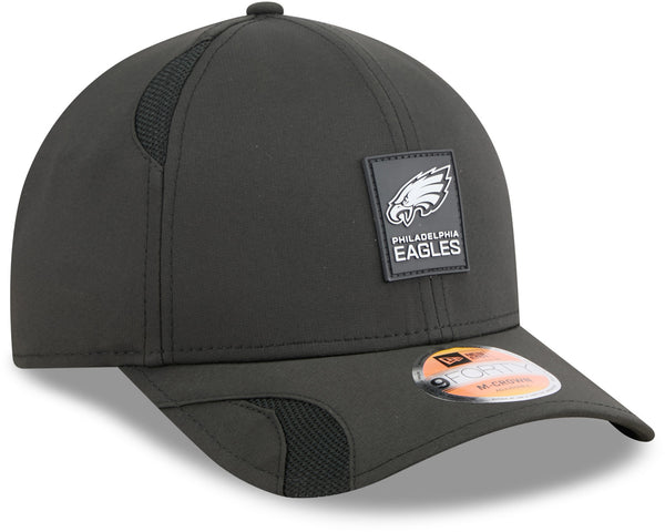 Philadelphia Eagles NFL Sideline 2025 New Era 9Forty M-Crown Black Team Cap