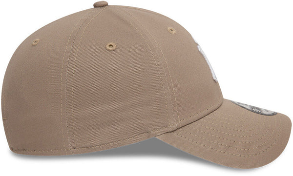 New York Yankees New Era 9Forty League Essential Ash Baseball Cap - pumpheadgear, baseball caps