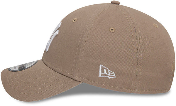 New York Yankees New Era 9Forty League Essential Ash Baseball Cap - pumpheadgear, baseball caps